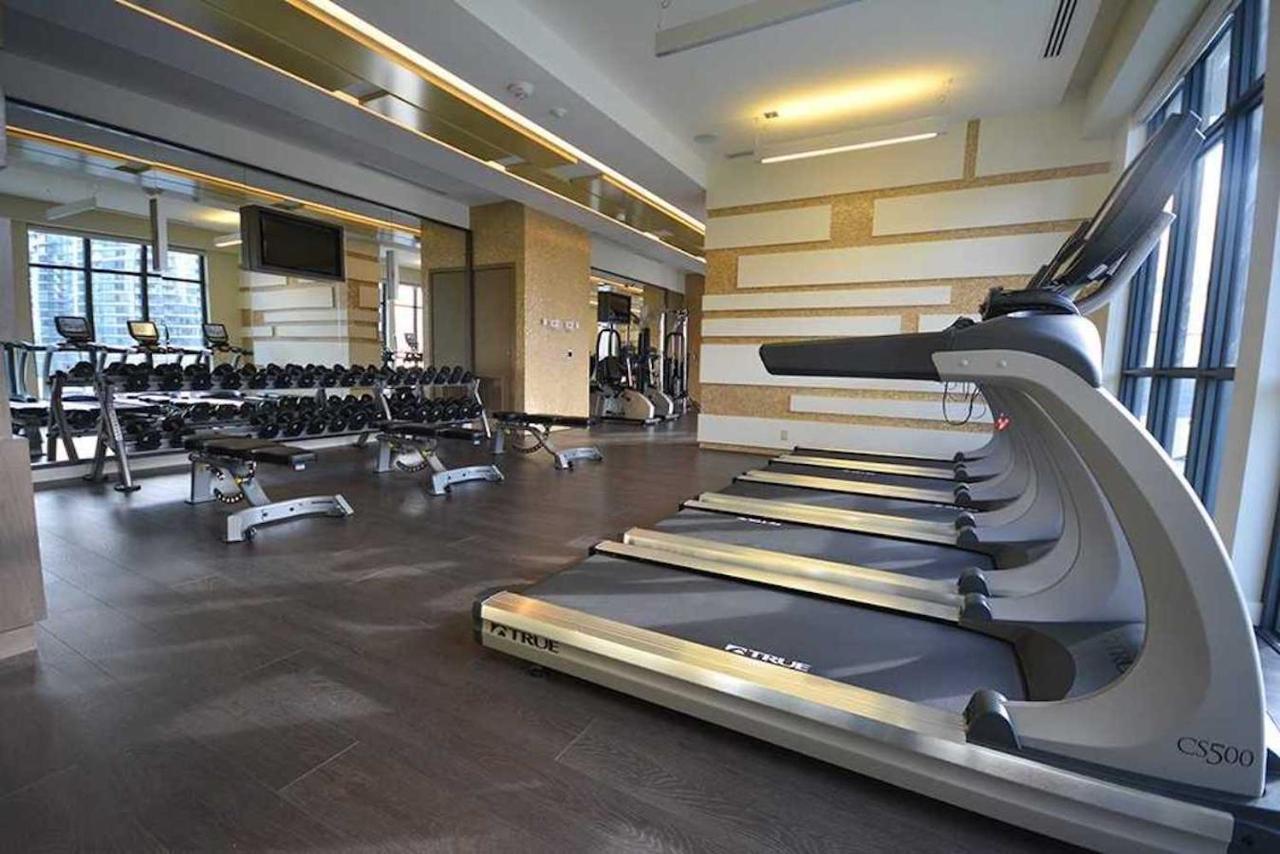 Luxury Condo Prime Location 토론토 외부 사진