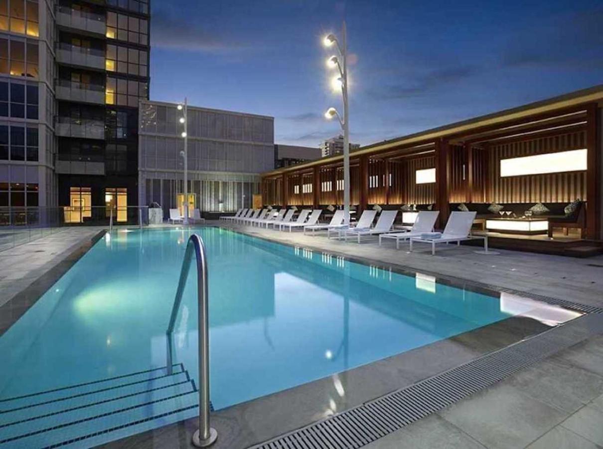 Luxury Condo Prime Location 토론토 외부 사진