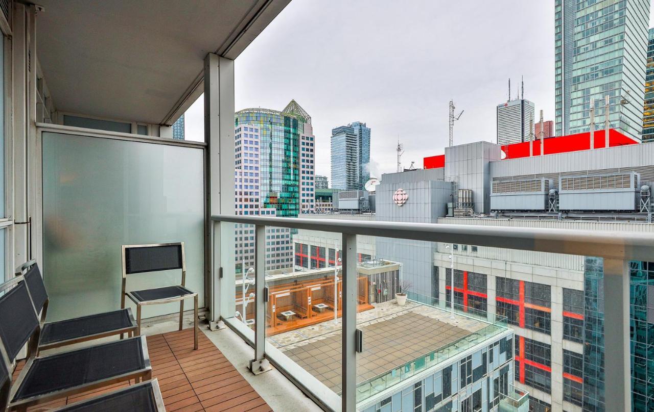 Luxury Condo Prime Location 토론토 외부 사진